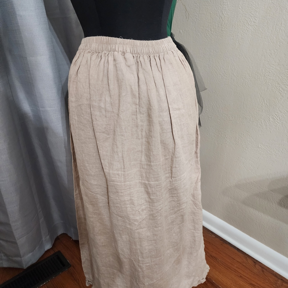 Elegant Beige Maxi Skirt